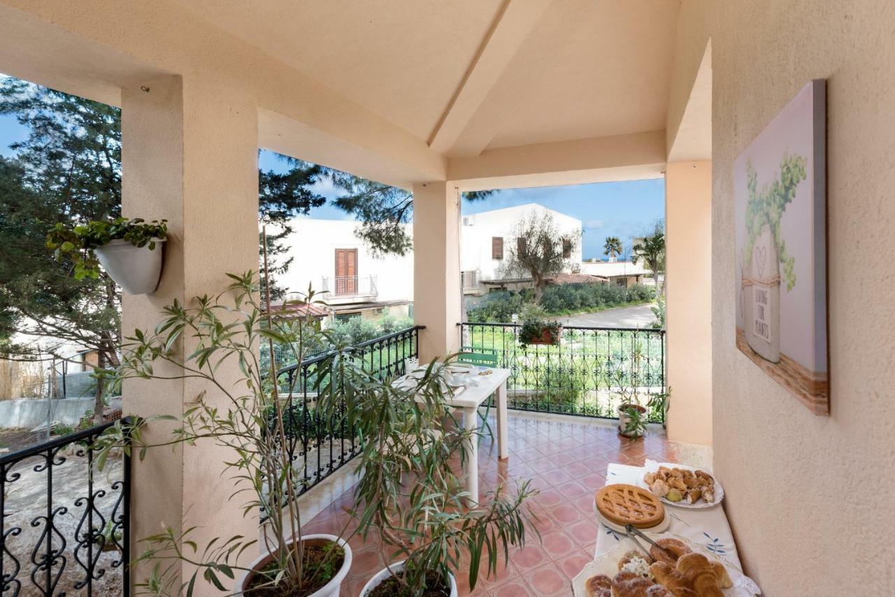 B&B Villa Il Carrubo San Vito Lo Capo Eksteriør billede